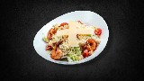 Sezar salatı krevetka ilə